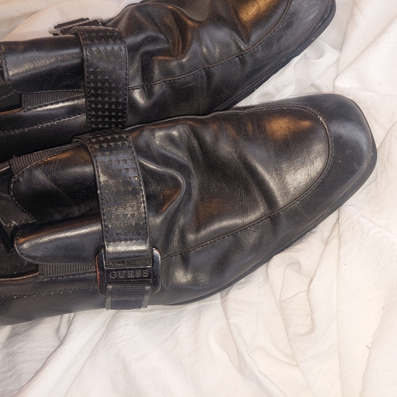 GUESS Men's Buckle dress shoes - Picture 2 of 6